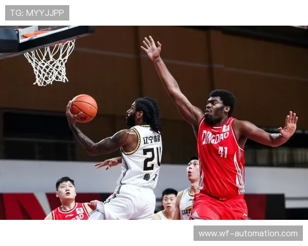 青岛五人被罚下爆冷不敌福建 黎伊扬贡献16+4+3